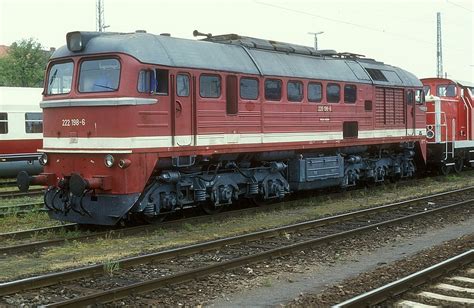 120 010 (ex BR 120 DR) der ITL abgestellt im Bahnhof Elsterwerda-Biehla ...
