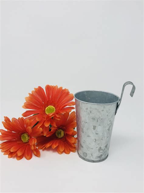 9D23D911-F8B6-4E80-8688-2B1EEEC91B17 – Gifted Glass & Goods