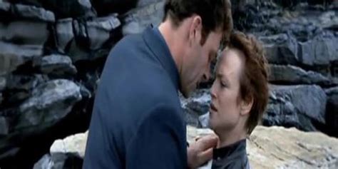 Susie Porter Nude Kelly McGillis Nude The Monkeys Mask 2000 Tnaflix