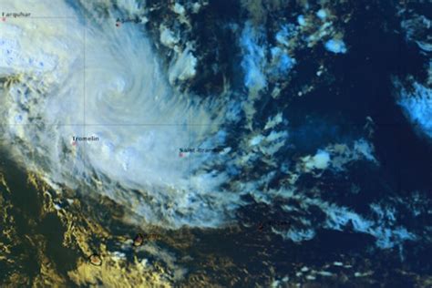 Alerte orange le futur cyclone Belal est à moins de 500 kilomètres de