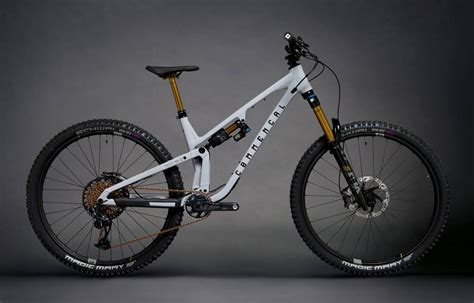 2024 Commençal Meta V5 Staff Moto Style Cloud Specs Comparisons