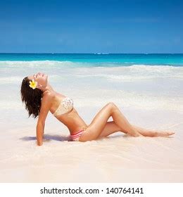 Sexual Brunette Girl Take Sunbath On Stock Photo 140764141 Shutterstock