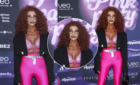 Letnia Ewa Minge Podci Gn A Rajtuzy Pod Sam Biust Stanik Od Bikini I Obcis E Legginsy