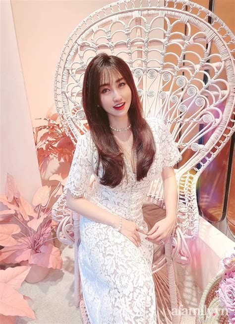 Hot mom Đăng Thư chăm con thông minh nhan sắc không tuổi khiến chị em phụ nữ ghen tị