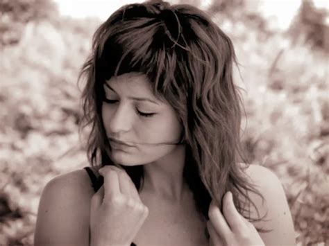 Turkish Actress Deniz Cakir Hot Pictures