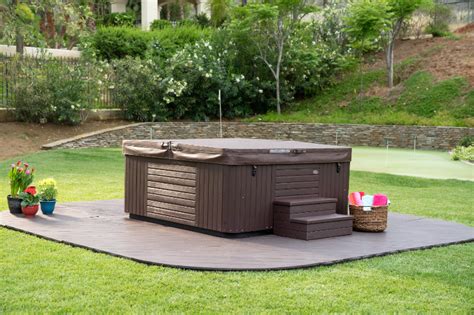 Choosing The Best Hot Tub For Your Money Caldera Spas