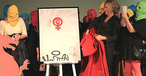 Pussy Riot har gjort Göteborgs filmfestivals affisch SVT Nyheter