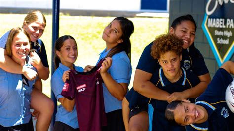 QAS under 15 and under 18 women’s rugby league squads: Mabel Park SHS ...