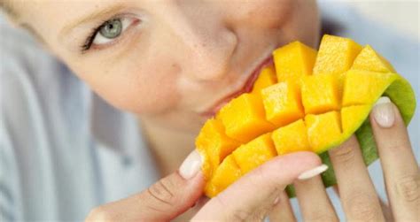 Do You Know What Happens To Your Body When You Eat Mangoes Every Day