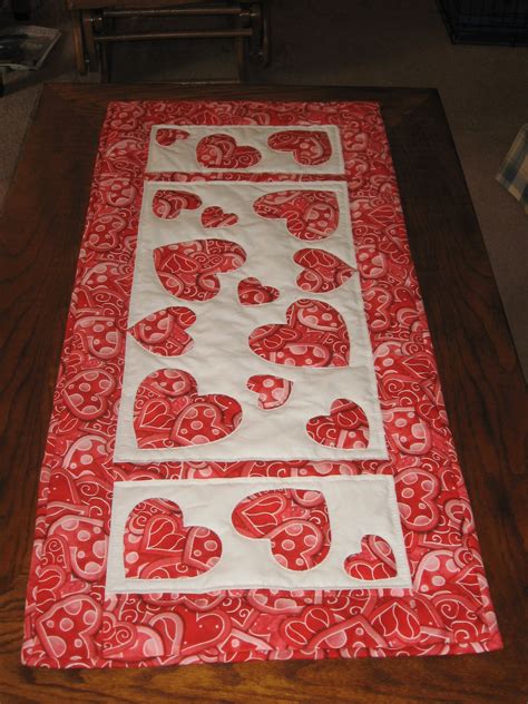 Valentine Table Runner Patterns