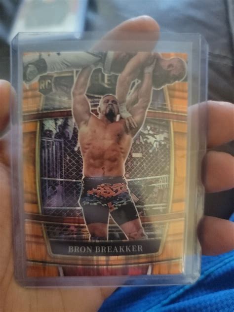 Panini Select Wwe Concourse Bron Breakker Orange Flash Prizm Nxt