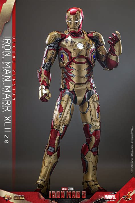 Iron Man Mark XLII 2 0 Deluxe Hot Toys MMS759D66 Iron Man 3 1 6 Figure