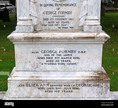 George Formby Grave Hi Res Stock Photography And Images Alamy