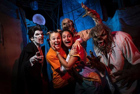 Jojo Siwa And Avery Cyrus Visit Halloween Horror Nights In Orlando