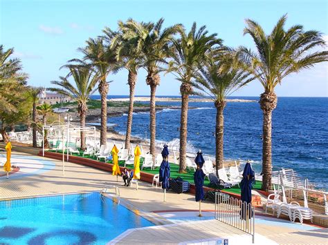 Malta, Qawra - went here in 2014 | Malta, Malta qawra, Malta gozo