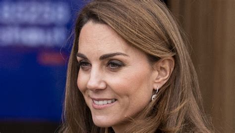 Kate Middleton Il Segreto Dei Suoi Look Perfetti La Lingerie Contenitiva