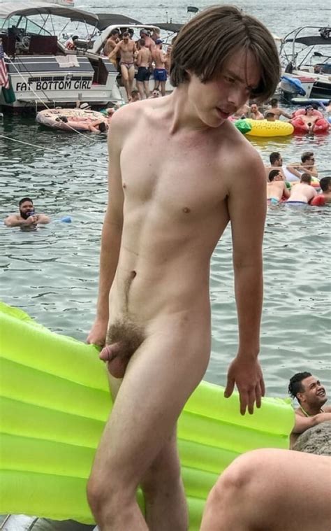 Public Naked Guys Gifs Pics Photo BoyFriendTV