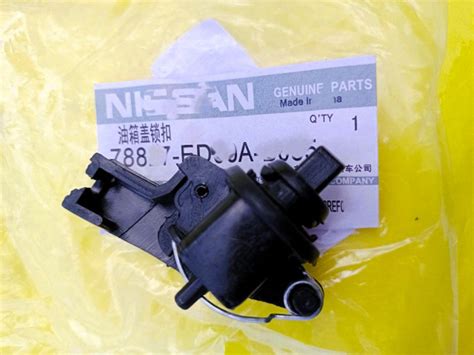 Замок лючка бензобака для Nissan 78827ED000 - арт. 78827ED000 - купить ...