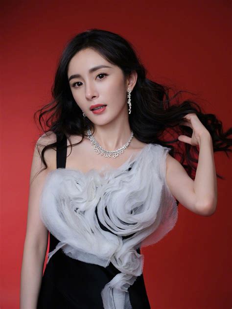 4 nữ thần khiến sao nam Cbiz tranh giành sứt đầu mẻ trán Dương Mịch đã hot Dương Tử có lý do