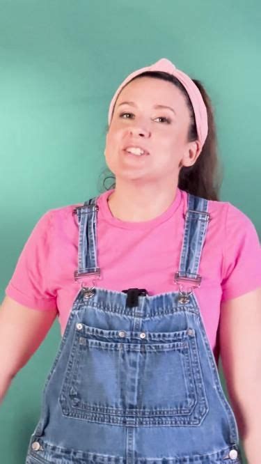 10 Questions With Ms. Rachel | Music education, Youtube stars ...