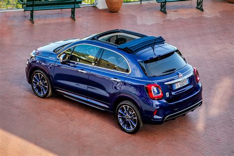 Fiat 500x Yachting Has A Cloth Sunroof And Real Wood Trim Cnet