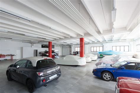 Modern Garage Interior, Cars Exposition Editorial Photography - Image ...