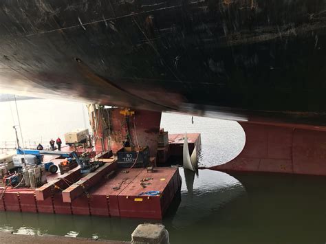 Supporting Ship Rudder Repair | Flexifloat