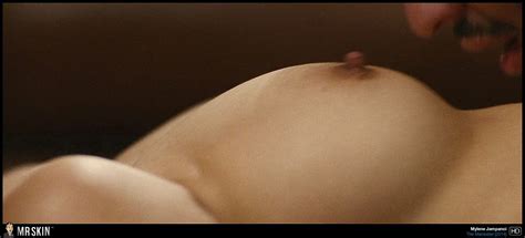 Naked Mylène Jampanoï in The Maneater