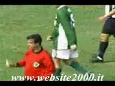 EL ARBITRO GAY YouTube