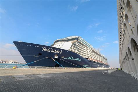 German cruise ship Mein Schiff 6 brings 2,435 tourists on third voyage ...