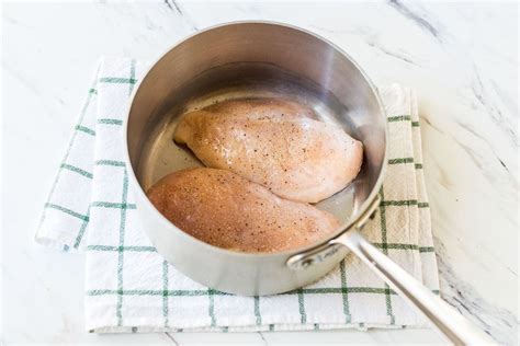 how long to boil chicken for chicken salad