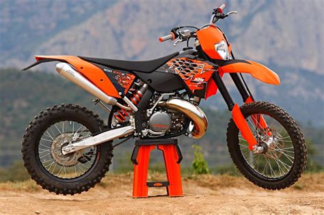 Ktm 300 - specs, photos, videos and more on TopWorldAuto
