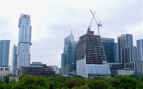 Architecture critics debate if 185 ouest fits the city skyline profile 9