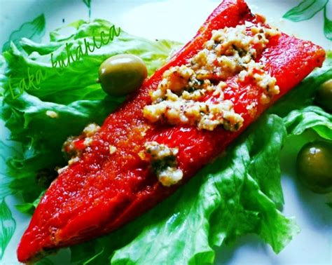 Crvena Rog Paprika Punjena Sirom Red Horn Peppers Stuffed With Cheese