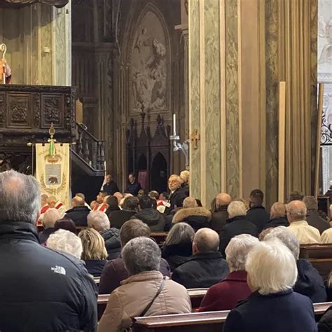 Le Celebrazioni In Duomo Per Santo Stefano Il Vescovo Non Arrendersi