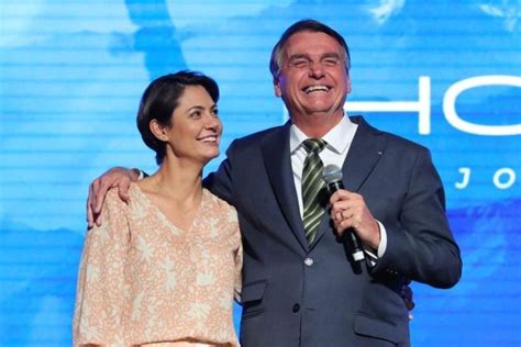 Bolsonaro E Michelle Deixam De Se Seguir No Instagram Cidadeverde