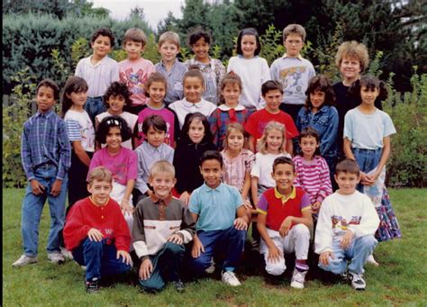 Photo De Classe CE2 1992 1993 De 1992 ECOLE LE CHATENAY Copains D Avant