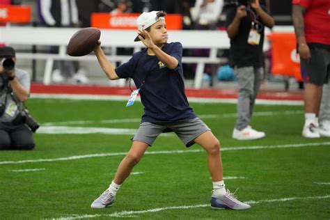WATCH: Peyton Manning’s son, Marshall, shows off strong arm at the Pro