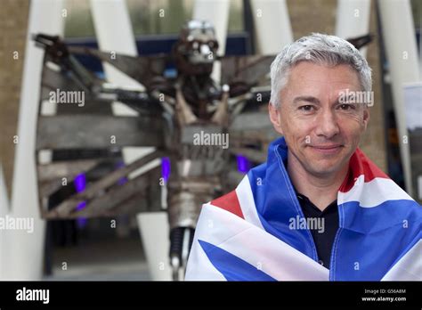 Jonathan Edwards Sculpture Stock Photo Alamy