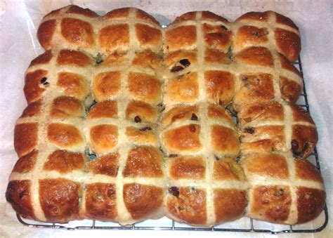 One A Penny Two A Penny Hot Cross Buns Hope You Re Hungry