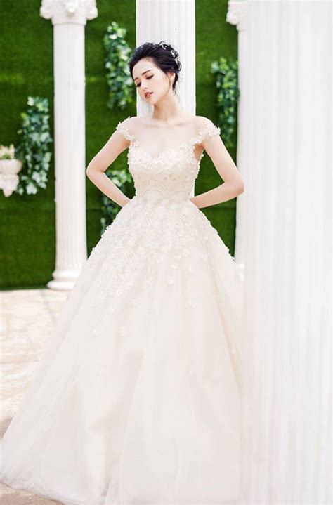 Tâm Tít khoe đường cong nuột nà với bikini Titanic Nơi mọi thứ được chia sẻ