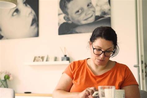 J Peirano Mutter Mit Dem Vater Eines Freundes Beim Sex Erwischt STERN De