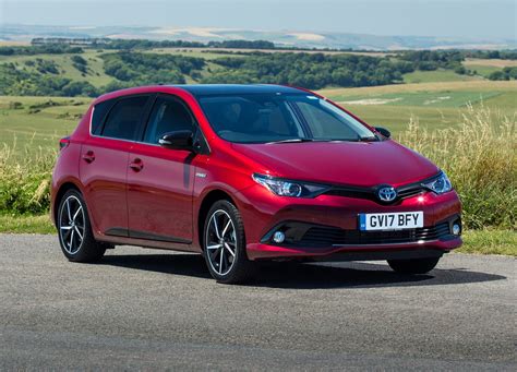 Toyota Auris Hatchback 2012 Photos Parkers
