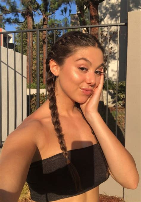 Kira Kosarin Style Clothes Outfits And Fashion Page Of