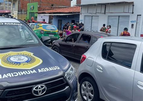 Dono De Bar é Morto Com Vários Tiros Na Cabeça Na Zona Norte De