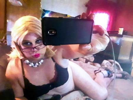 CD Krissy Sweets In Lingerie And High Heels 10 Pics XHamster