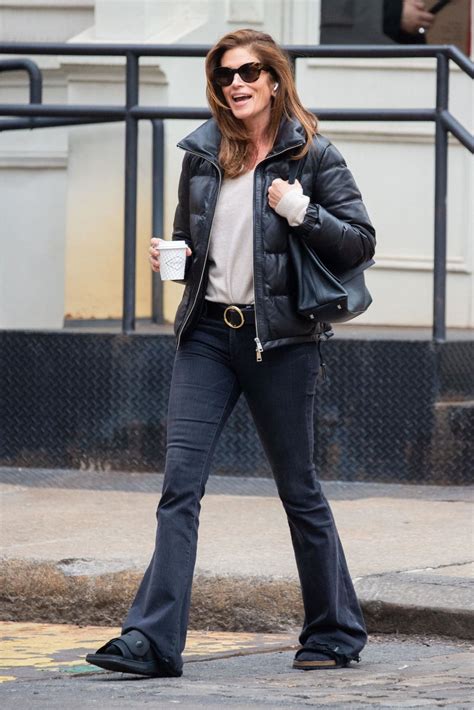 CINDY CRAWFORD Out for Coffee in New York 02/05/2020 – HawtCelebs