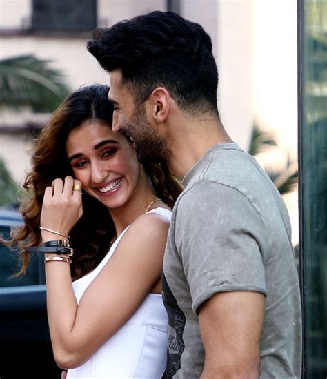 Photos Aditya Roy Kapoor And Disha Patani Rock The Casual Look At