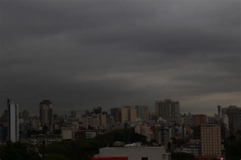 Previsão é de calor nesta sexta e clima ameno no sábado Bem Paraná