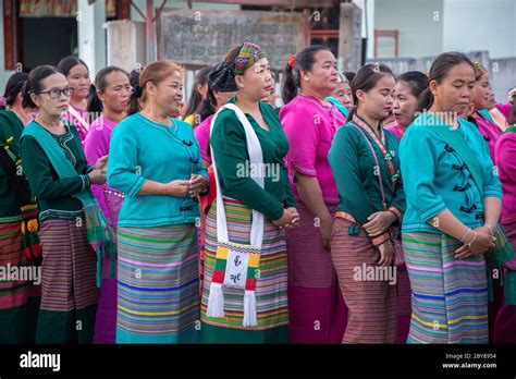 shan tribal group  res stock photography  images alamy